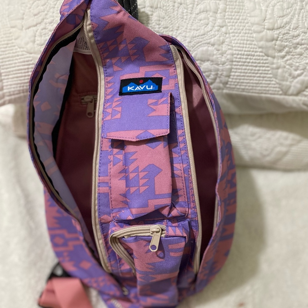 Sold New KAVU Rope Sling Bag Crossbody Backpack 🎒Pastel Arcade color Multi NWT - Picture 11 of 12